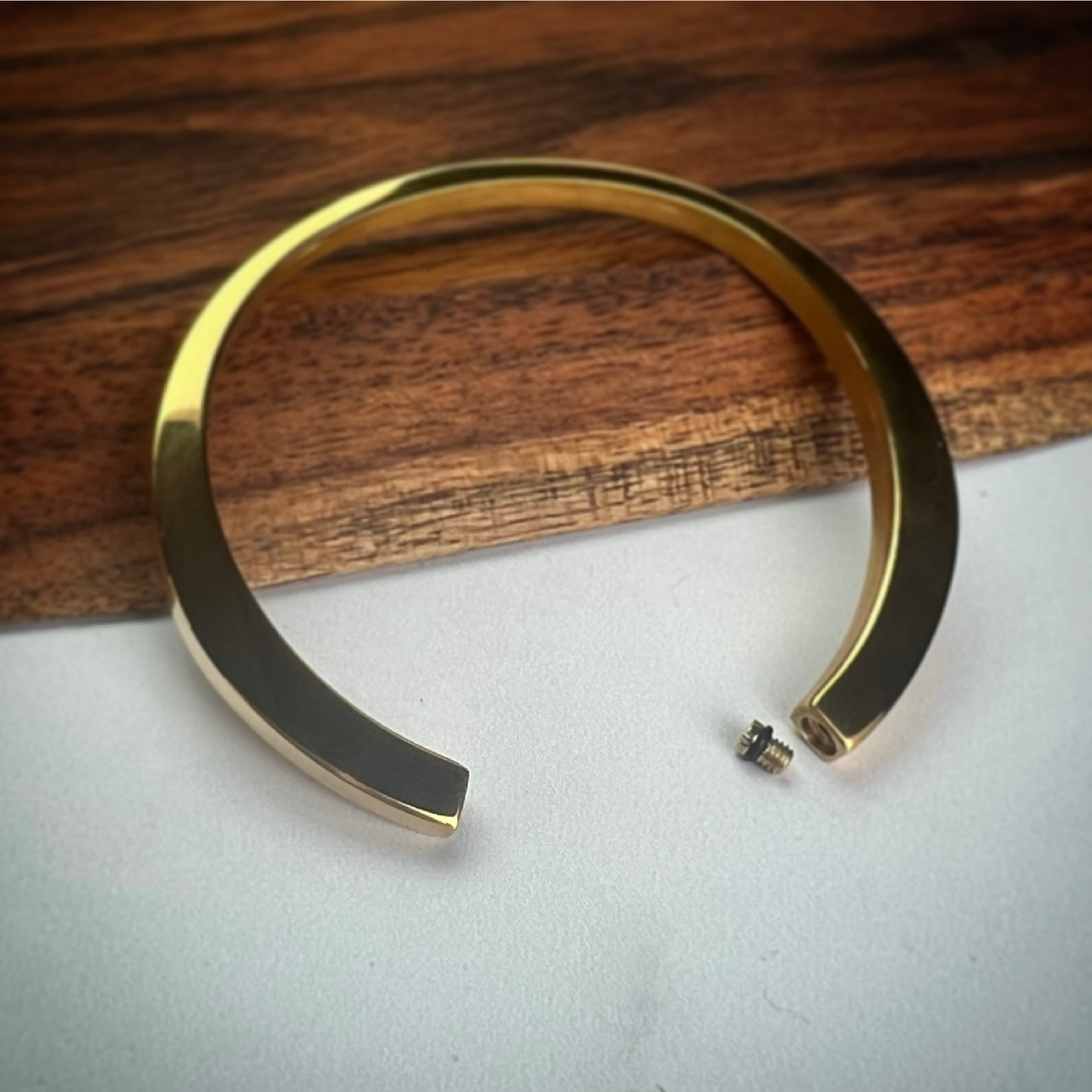 Gold Urn Bracelet for Human or Pet Ashes for Him and Her | Cuff Bracelet for Men Women | Cremation Jewelry | Memorial Jewelry